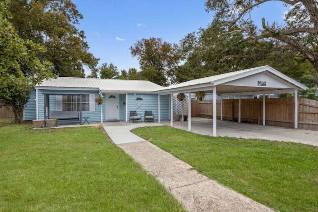 1807 Curcor Dr, Gulfport, MS