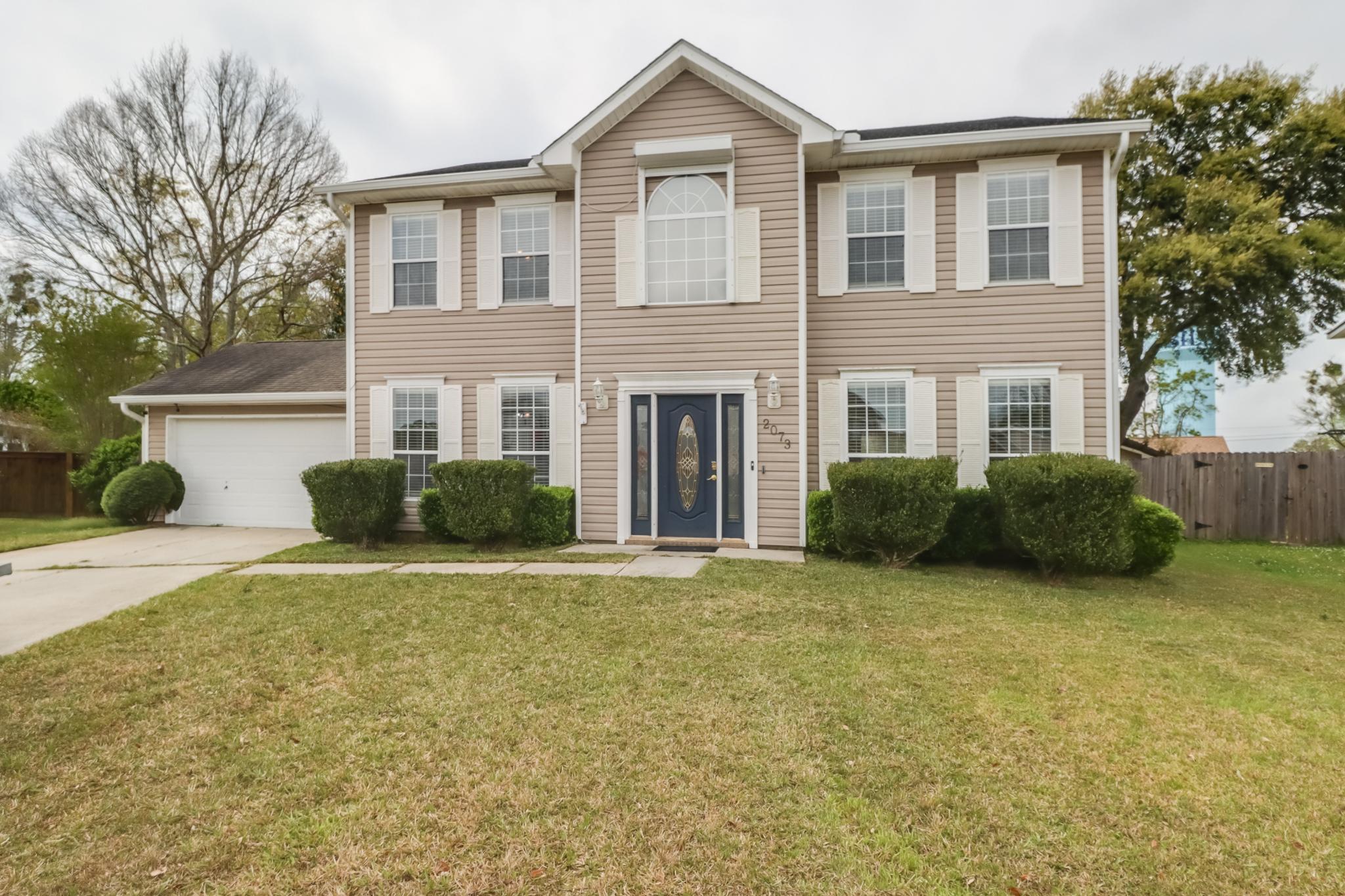 Property main image